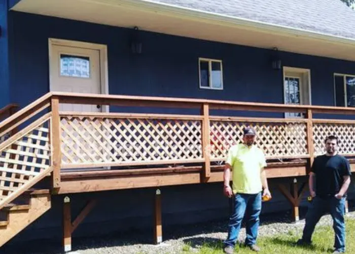 horizontal deck railing​