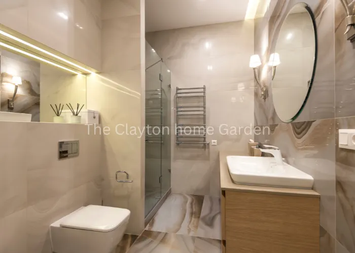 Walk-in Shower Style with a Glass Shower