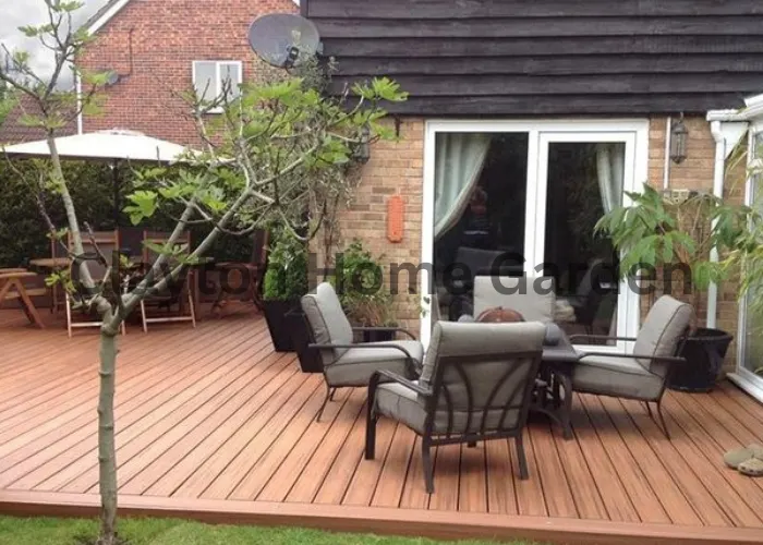 Ground-Level Floating Deck